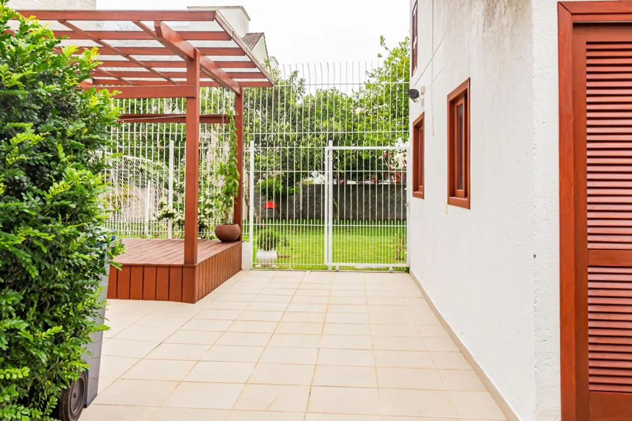 Апартаменты Casa Geminada Duplex 04, Jurere A 3 Quadras Da Praia Jur184 Флорианополис 0*,  Бразилия