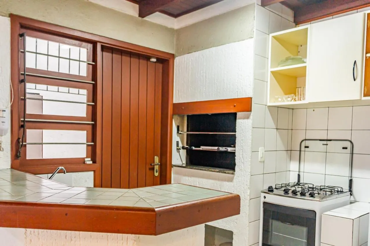 Апартаменты Casa Geminada Duplex 04, Jurere A 3 Quadras Da Praia Jur184 Флорианополис 0*,  Бразилия